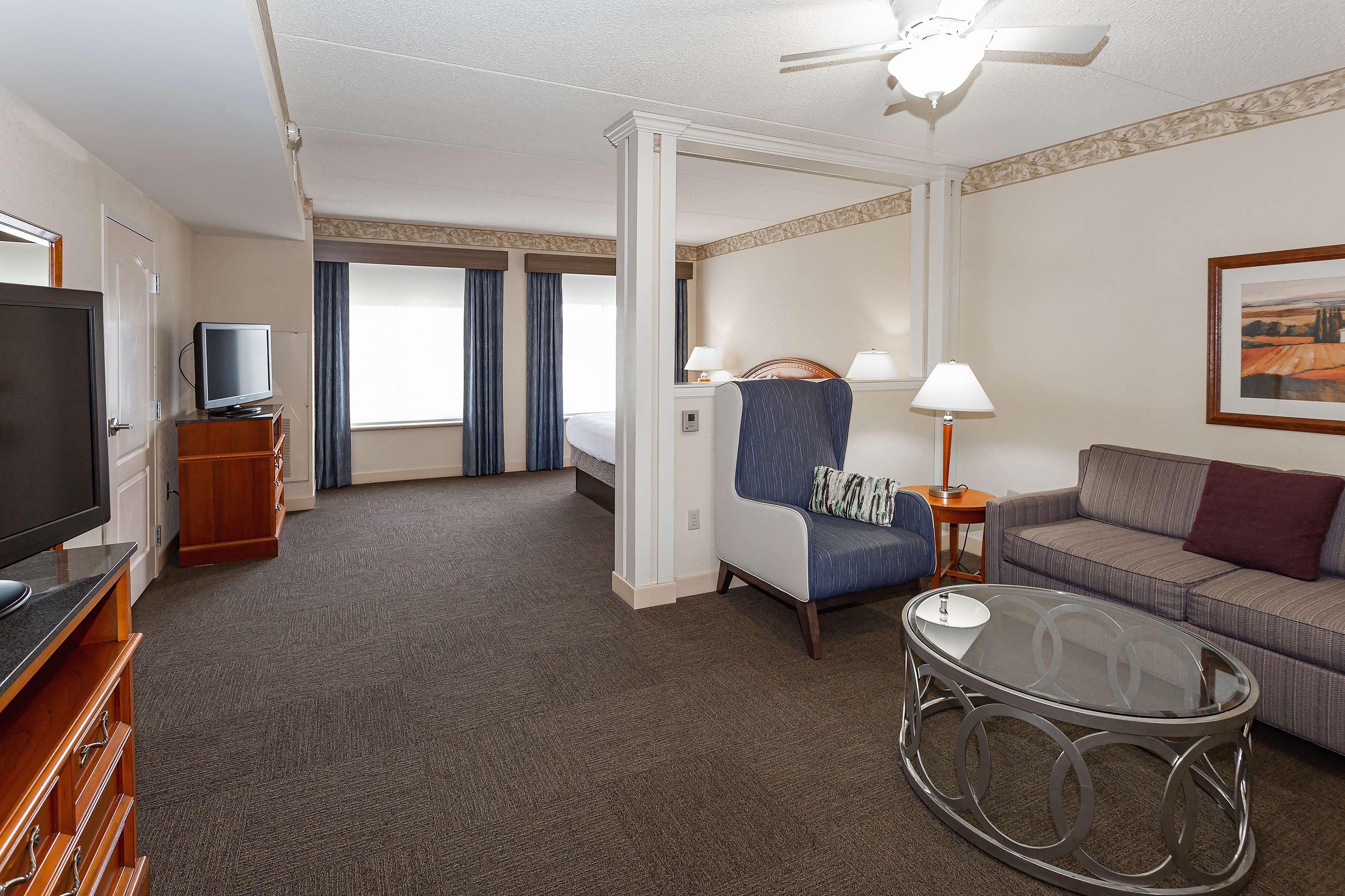 Hilton Garden Inn ווסטר מראה חיצוני תמונה