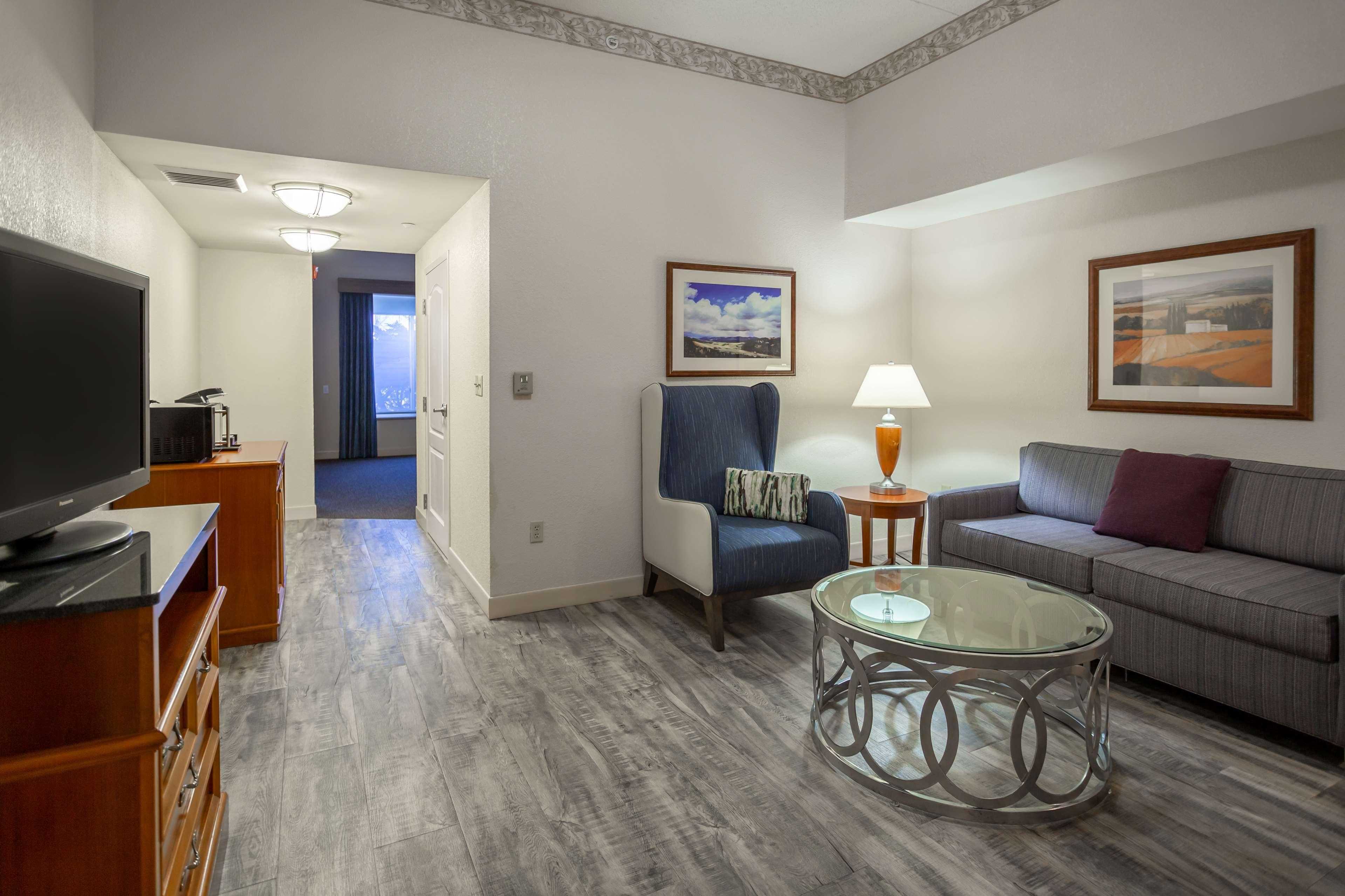 Hilton Garden Inn ווסטר מראה חיצוני תמונה