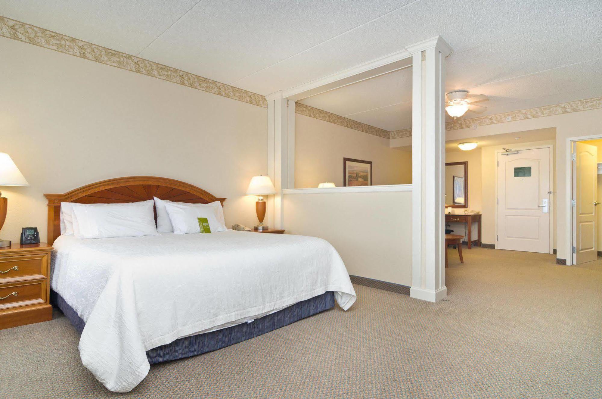 Hilton Garden Inn ווסטר מראה חיצוני תמונה